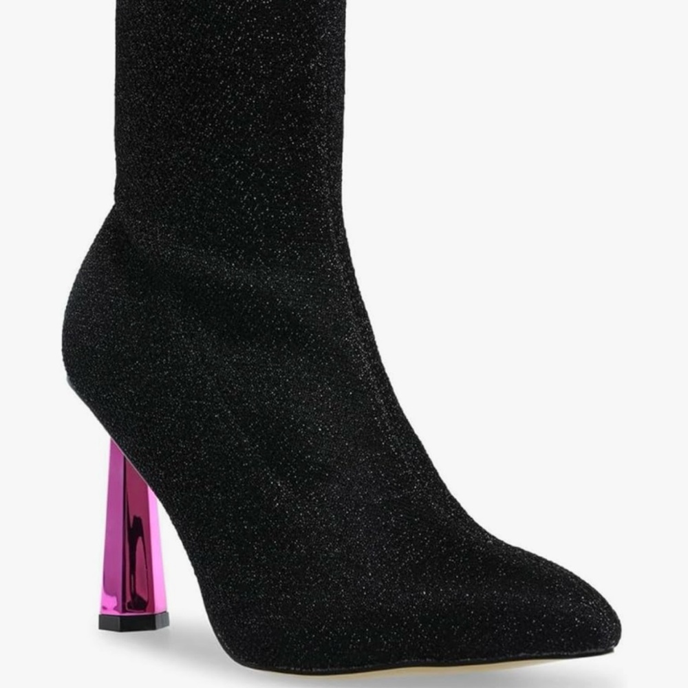 New Betsey Johnson Tobin Black bootie boots